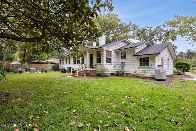 4125 TIMUQUANA Road, Jacksonville, FL 32210