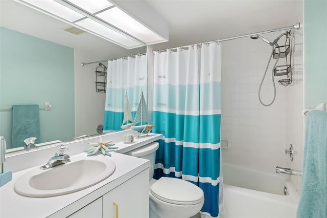 628 ESTUARY DRIVE, Bradenton, FL 34209