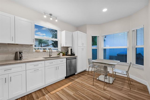 1420 Weeping Willow Way, Hollywood, FL 33019