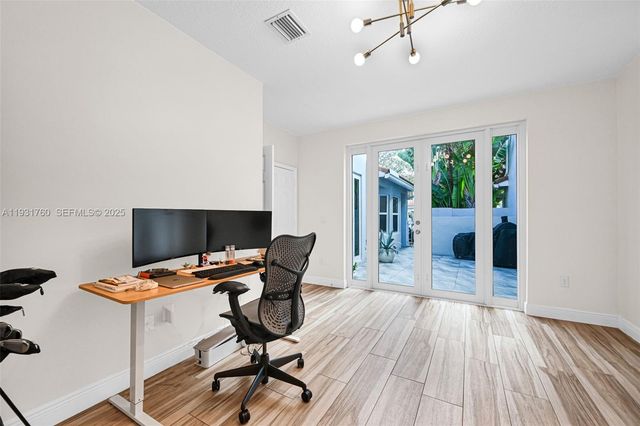 1420 Weeping Willow Way, Hollywood, FL 33019