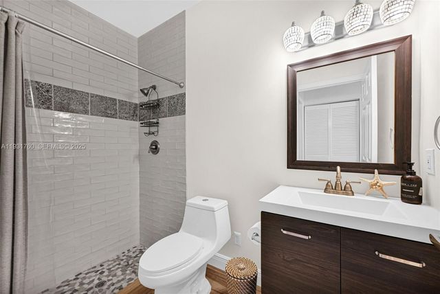 1420 Weeping Willow Way, Hollywood, FL 33019