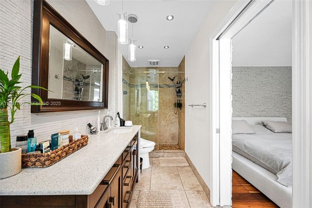 1420 Weeping Willow Way, Hollywood, FL 33019