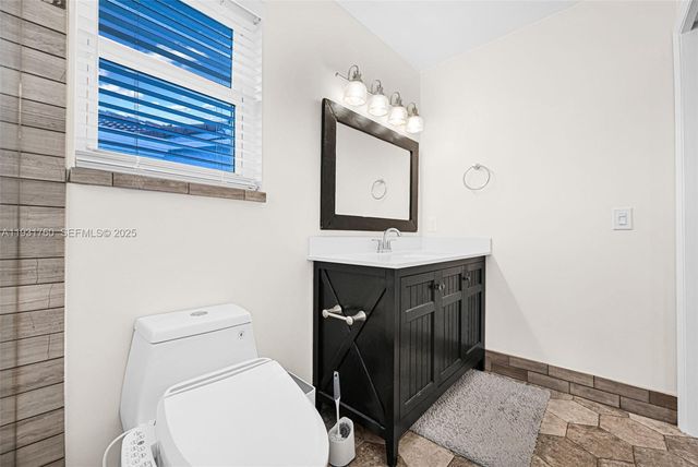 1420 Weeping Willow Way, Hollywood, FL 33019