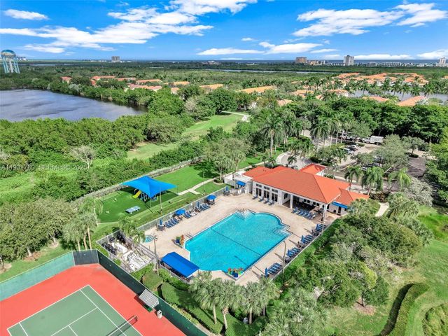 1420 Weeping Willow Way, Hollywood, FL 33019