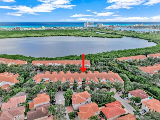 1420 Weeping Willow Way, Hollywood, FL 33019