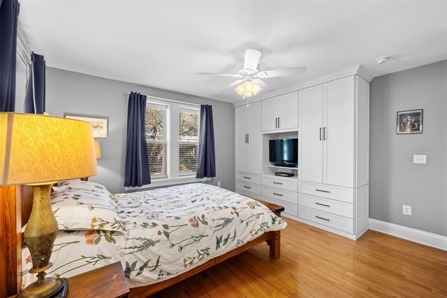 201 W THOMAS STREET, Tampa, FL 33604