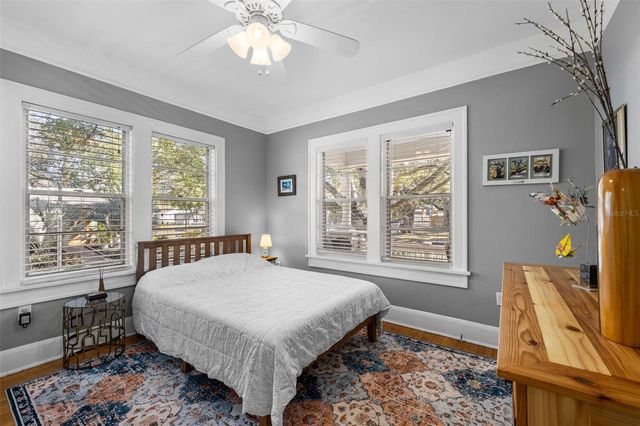 201 W THOMAS STREET, Tampa, FL 33604