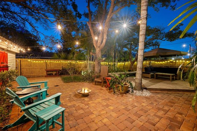 201 W THOMAS STREET, Tampa, FL 33604