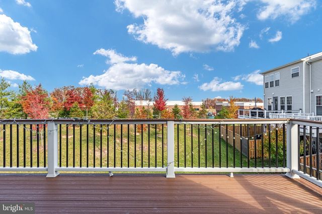 42304 LANCASTER WOODS SQ, Chantilly, VA 20152