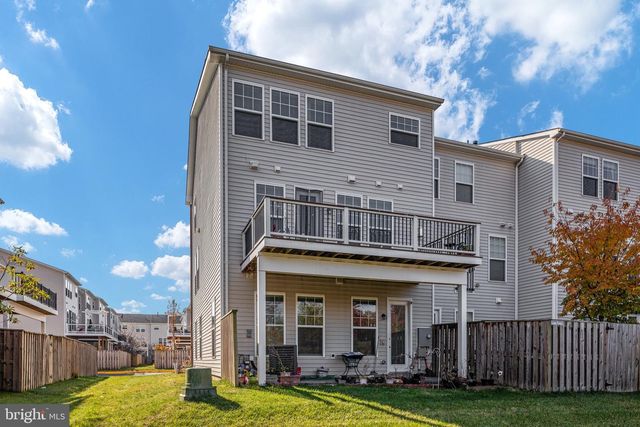 42304 LANCASTER WOODS SQ, Chantilly, VA 20152