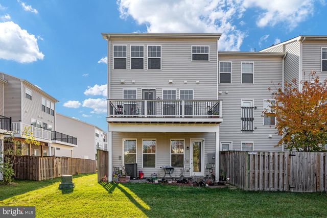 42304 LANCASTER WOODS SQ, Chantilly, VA 20152