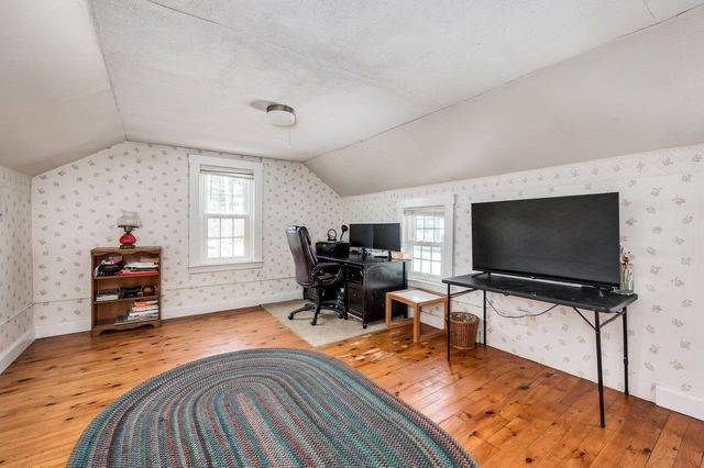 36 Highland Avenue, Derry, NH 03038