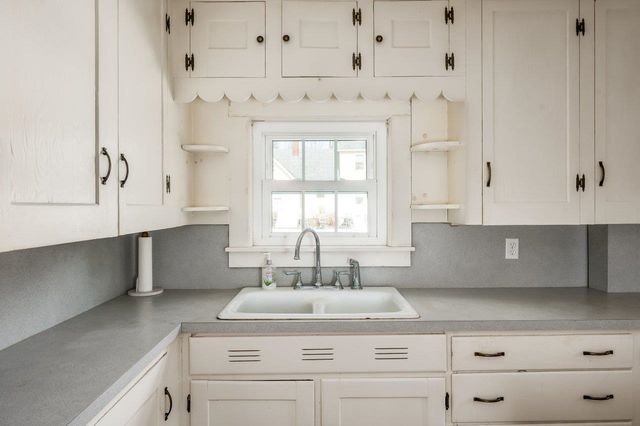 36 Highland Avenue, Derry, NH 03038