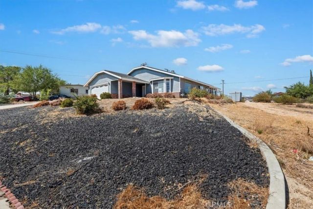 16924 Crestview, Victorville, CA 92395