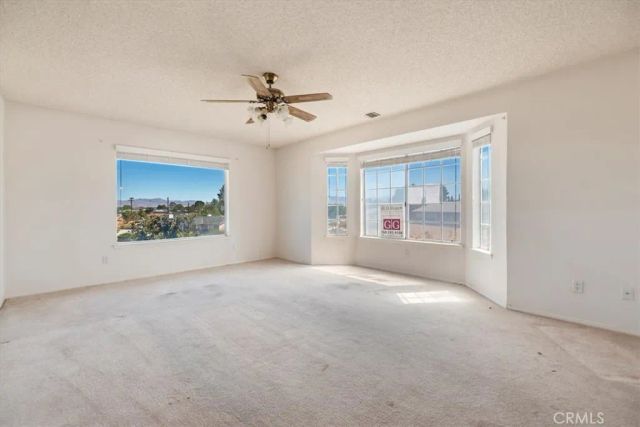 16924 Crestview, Victorville, CA 92395