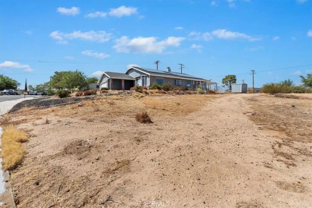 16924 Crestview, Victorville, CA 92395