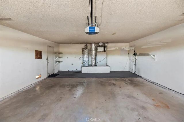 16924 Crestview, Victorville, CA 92395