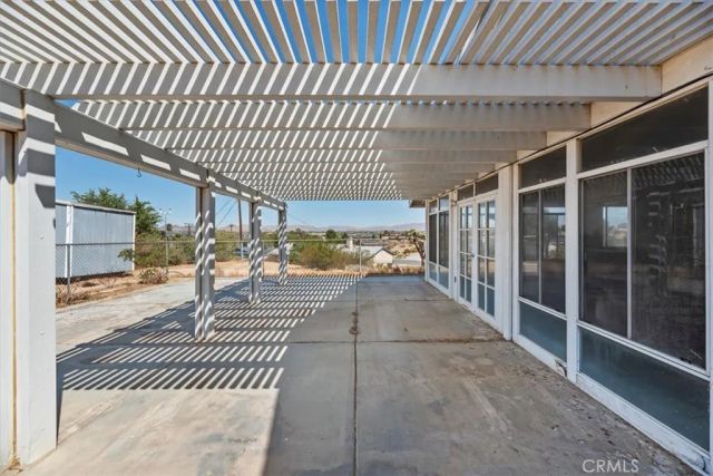 16924 Crestview, Victorville, CA 92395