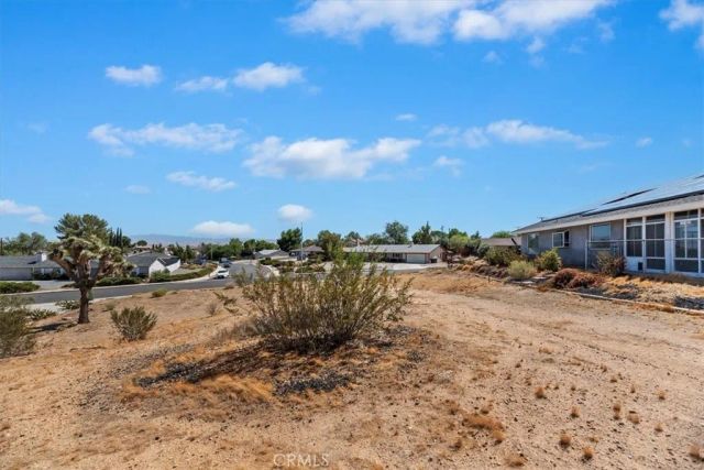 16924 Crestview, Victorville, CA 92395