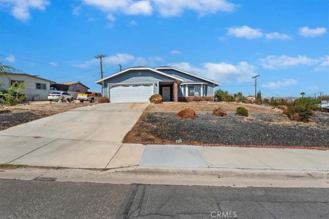 16924 Crestview, Victorville, CA 92395