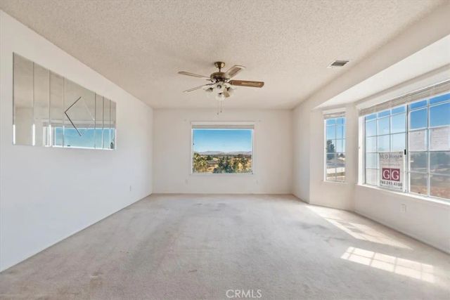 16924 Crestview, Victorville, CA 92395