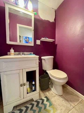 7916 S Constance Avenue, Chicago, IL 60617