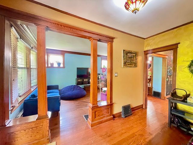 7916 S Constance Avenue, Chicago, IL 60617