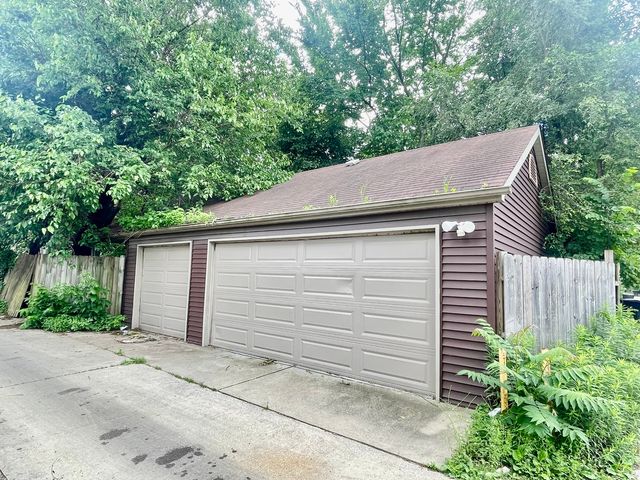 7916 S Constance Avenue, Chicago, IL 60617