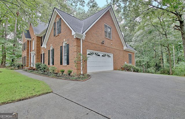 125 Oak Knoll, Fayetteville, GA 30214