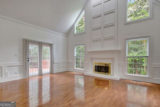 125 Oak Knoll, Fayetteville, GA 30214