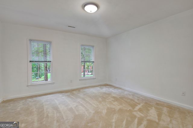 125 Oak Knoll, Fayetteville, GA 30214