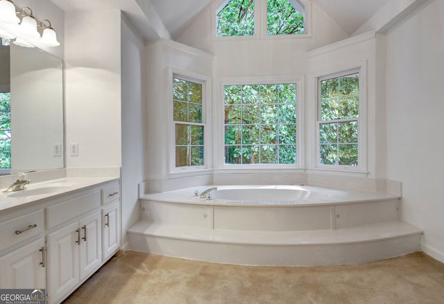 125 Oak Knoll, Fayetteville, GA 30214