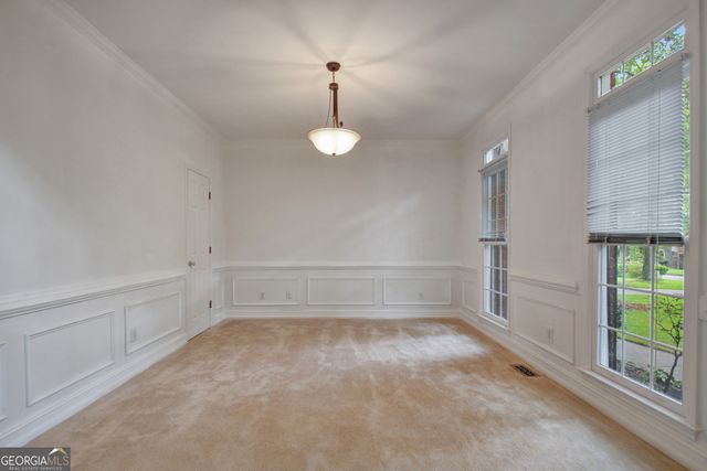 125 Oak Knoll, Fayetteville, GA 30214