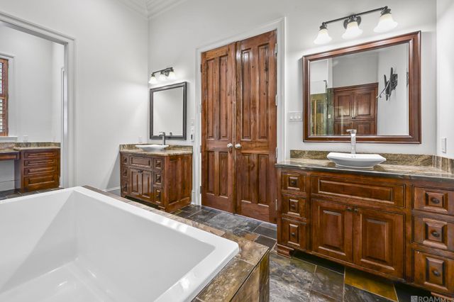 4936 Mimosa St, Baton Rouge, LA 70808