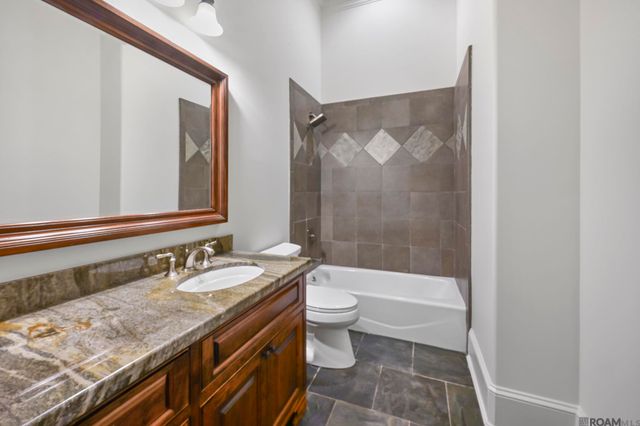 4936 Mimosa St, Baton Rouge, LA 70808