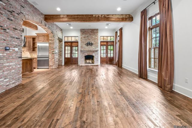 4936 Mimosa St, Baton Rouge, LA 70808