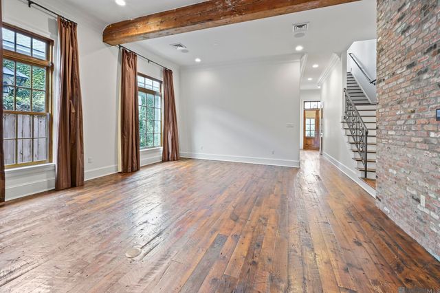 4936 Mimosa St, Baton Rouge, LA 70808