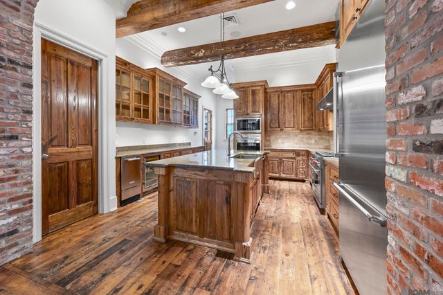 4936 Mimosa St, Baton Rouge, LA 70808