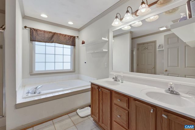 4 STIGGER RD, Palmyra, VA 22963