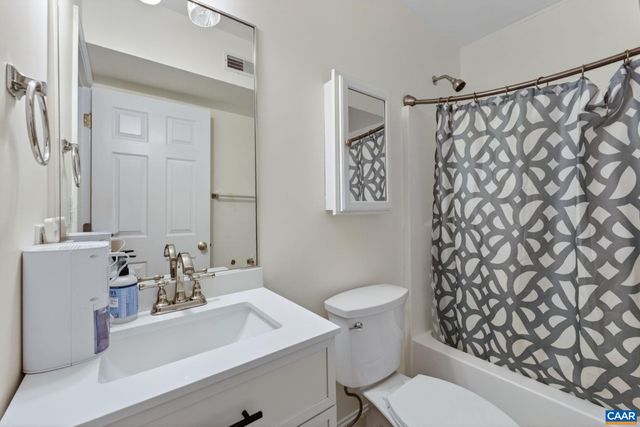 4 STIGGER RD, Palmyra, VA 22963