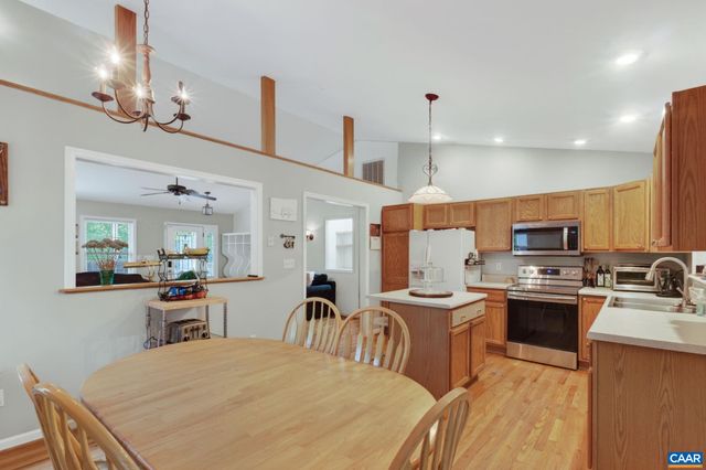 4 STIGGER RD, Palmyra, VA 22963