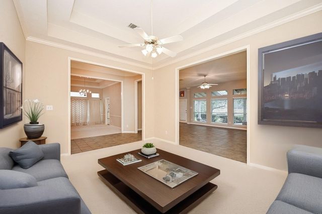 18 Crest Gate, Houston, TX 77082