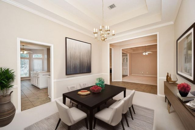 18 Crest Gate, Houston, TX 77082