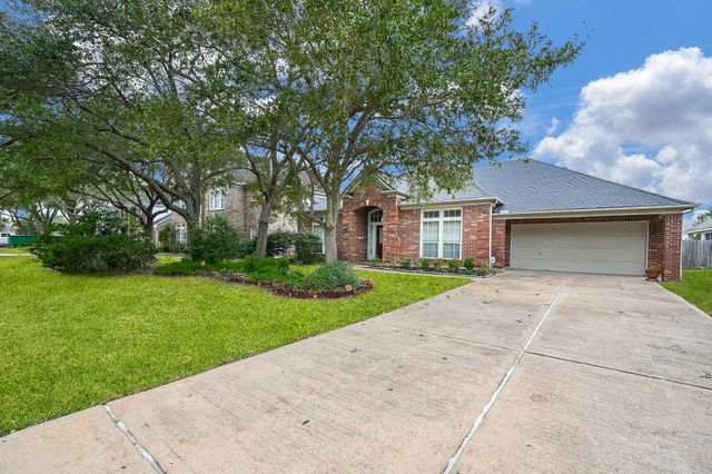 18 Crest Gate, Houston, TX 77082