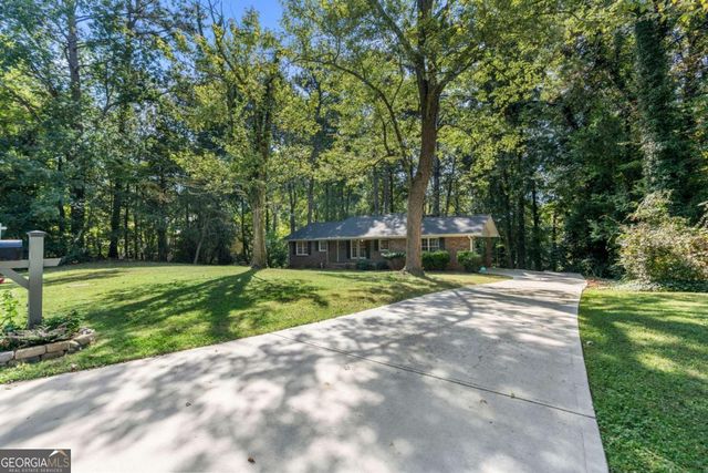 4774 Saint Bernard Drive SW, Lilburn, GA 30047
