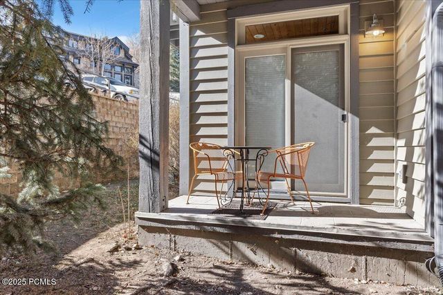 568 Deer Valley Drive 8b, Park City, UT 84060