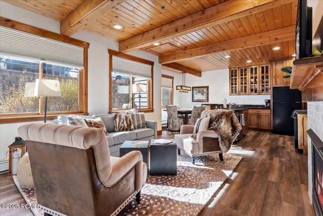 568 Deer Valley Drive 8b, Park City, UT 84060
