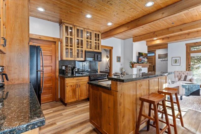 568 Deer Valley Drive 8b, Park City, UT 84060