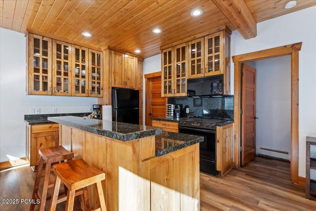 568 Deer Valley Drive 8b, Park City, UT 84060