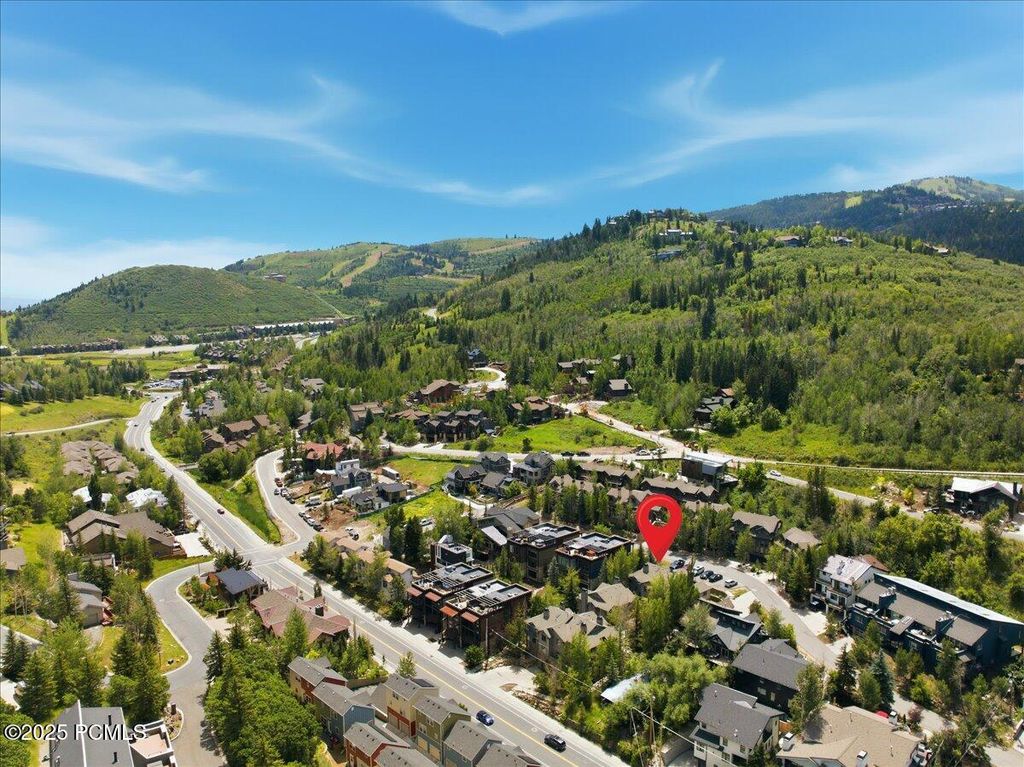 568 Deer Valley Drive 8b, Park City, UT 84060